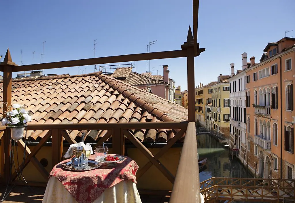 B&B Al Palazzetto Venice 2*,  Italy